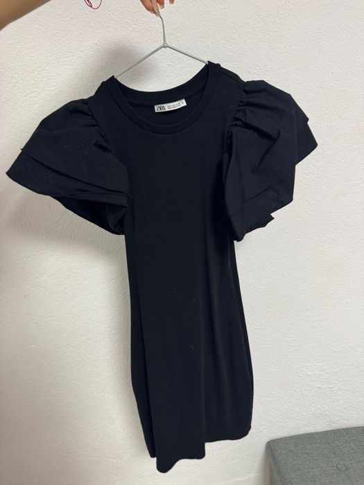 Нови официални рокли