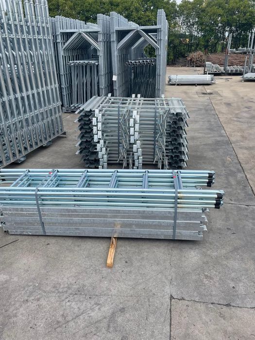 Поцинковано италианско скеле ново