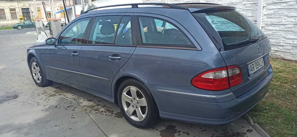 Mercedes-Benz E220 Avantgarde CDI 150 Cp  cutie manuala break 2005