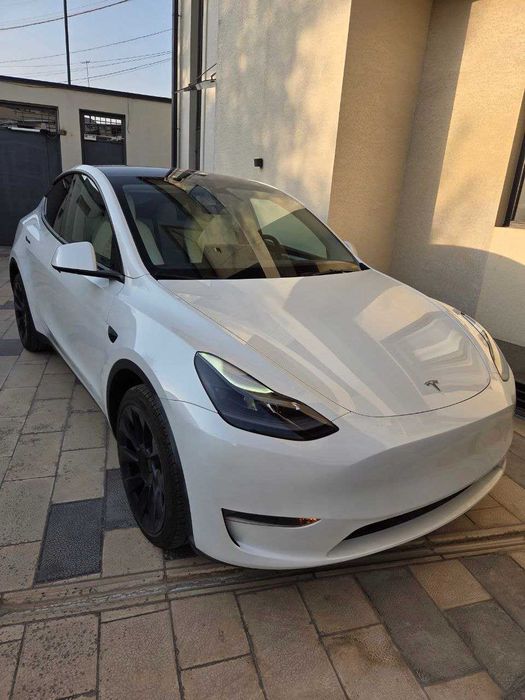 Tesla Model Y 2024 Dual Motor US