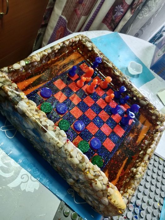 Шахматы, шашки, нарды, три в одном
