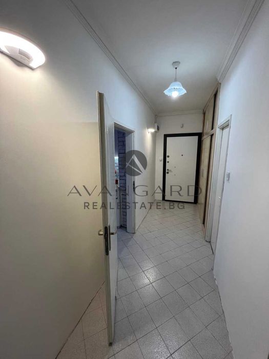 Продава се Тристаен апартамент в Пловдив, Кършияка - 96 кв.м за 1471 €/кв.м - Снимка #6