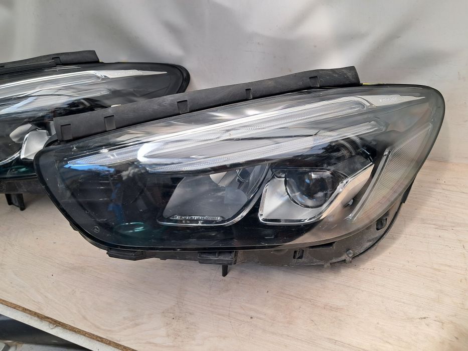 Фар Mercedes W247 H247