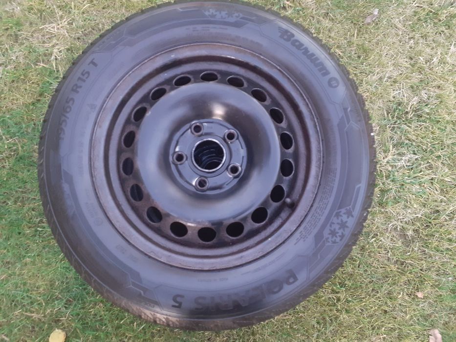 2 Roti de iarnă impecabile 195/65/15,