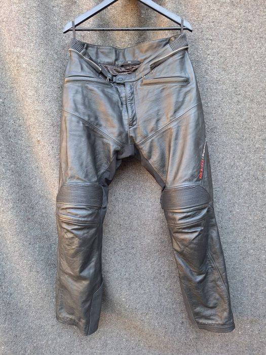 Pantaloni Moto Piele REV'IT! Mărimea 52 – Protecții incluse, Stare Excelentă