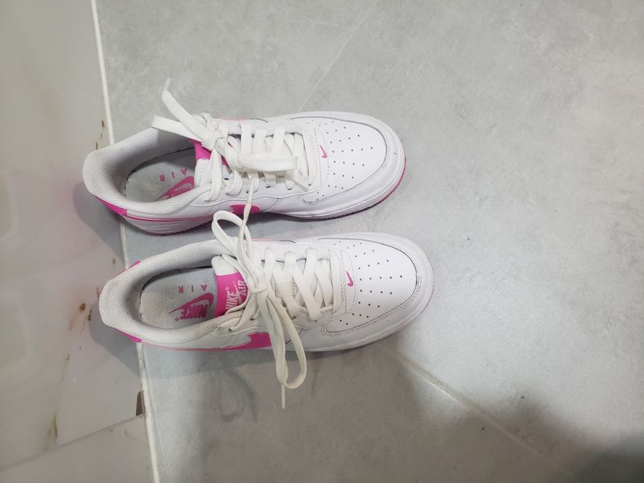 Маратонки Nike 36