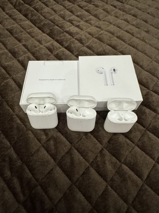 Продам 3 кейса AirPods