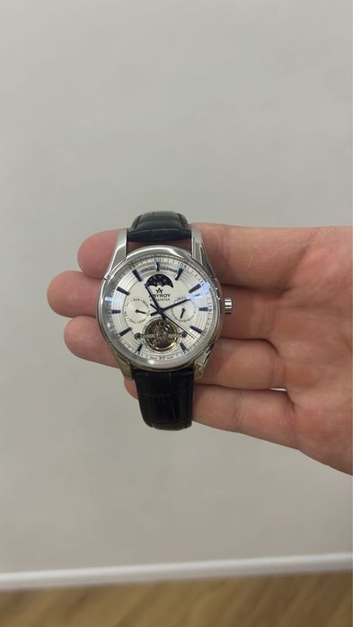 Продам Часы ABYROY