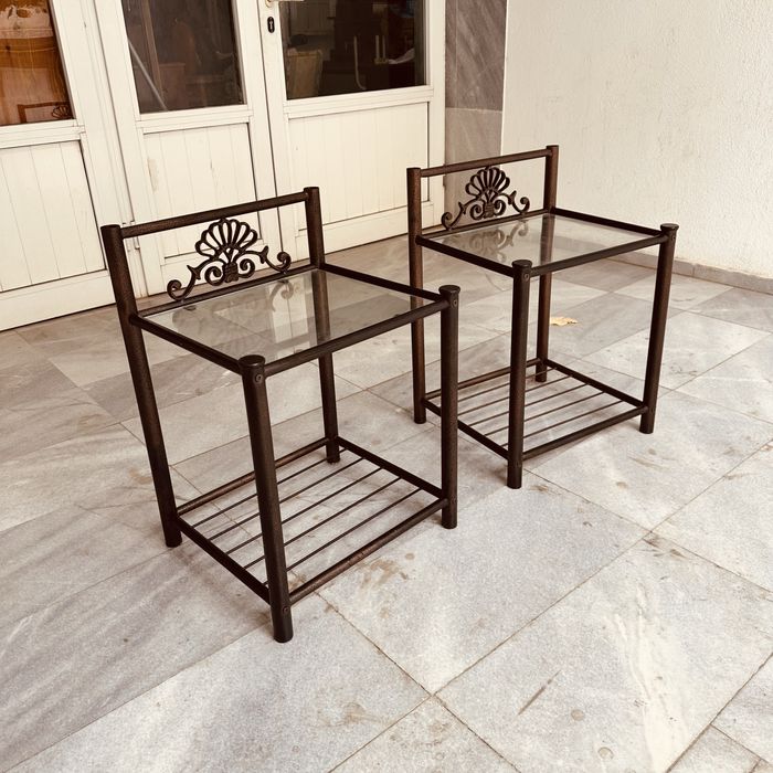 Комплект 2 метални масички от 90-те със стъклен плот