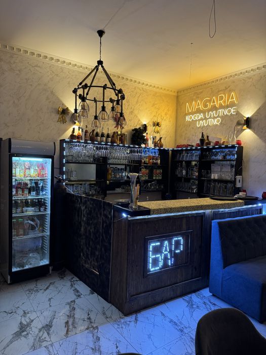 Барная стойка и стенка барная