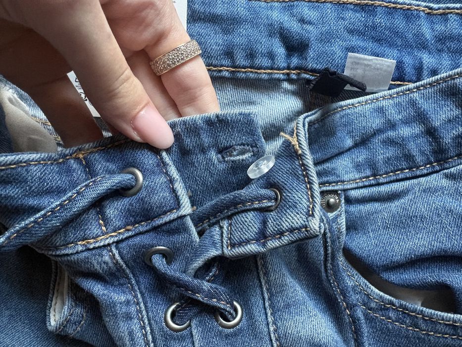 Blugi Evazați cu Talie Înaltă H&M, Nepurtați, Cu Etichetă, XS