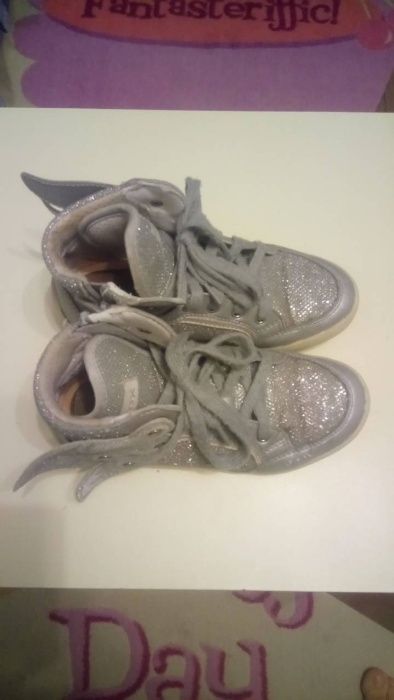 ДЕТСКИ маратонки бродирани ест. кожа и GEOX-невероятни