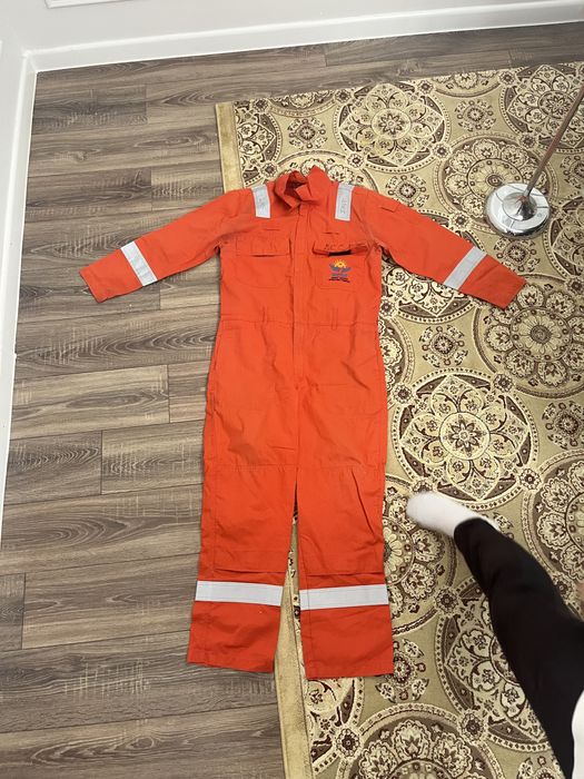 Продается спецовки и обуви