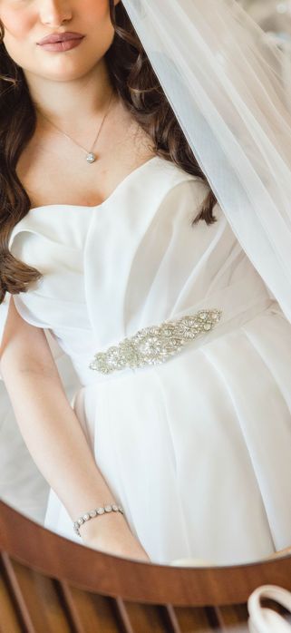 Елегантна сватбена рокля, булчинска къща Holiday