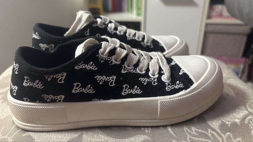 Tenesi Barbie - marca Pepco