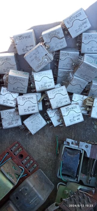 Продам релюшки на220 вольт на24вольта на12вольт