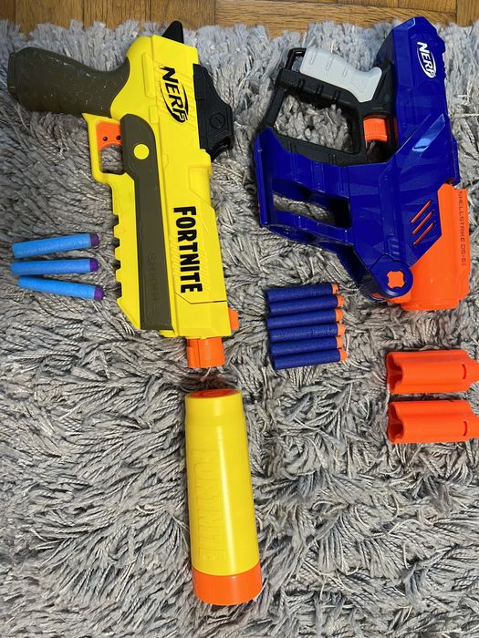 Пистолети Nerf i Fortnite