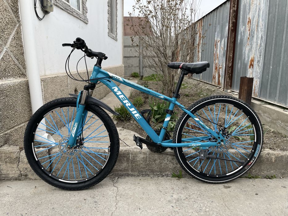 Велосипед в хорошем состояние