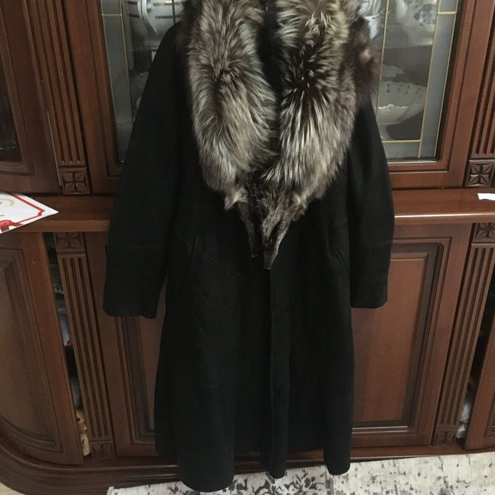 Продаю пальто и дубленку.