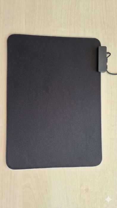 Vând Mousepad Razer Goliathus Chroma și Tastatură Razer Cynosa V2 - Stare Excelenta