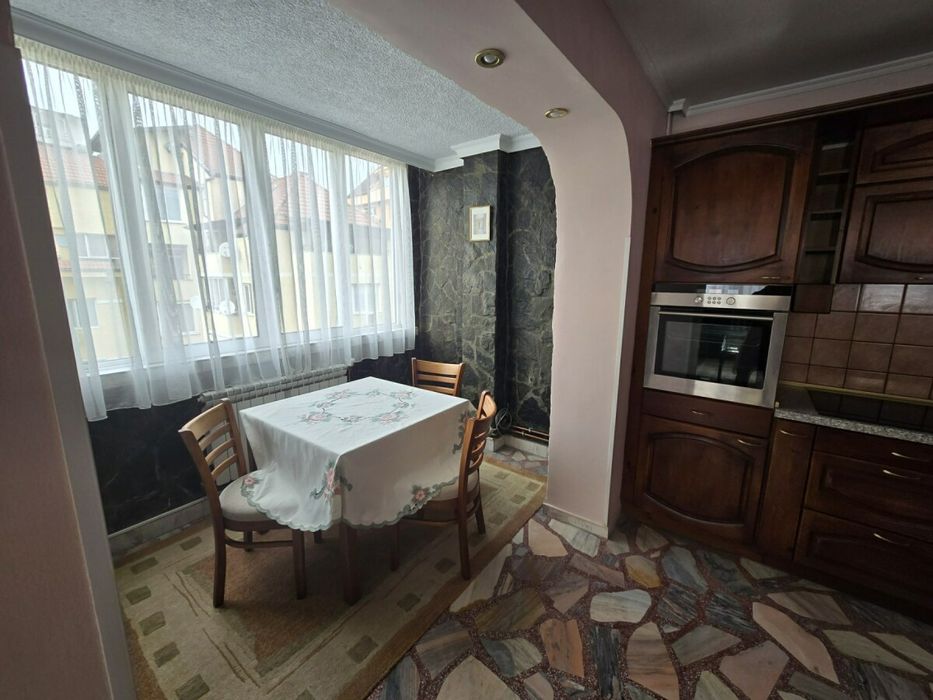 Дава се под наем Тристаен апартамент в София, Люлин 10 - 90 кв.м за 618.12 € - Снимка #3