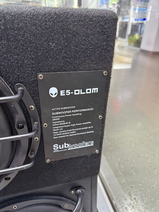 Продаю сабвуфер с усилителем