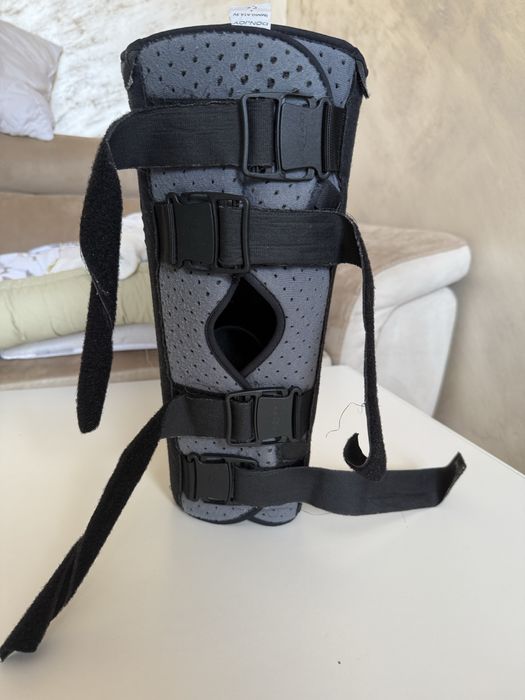 Шина за обездвижване на колянна става