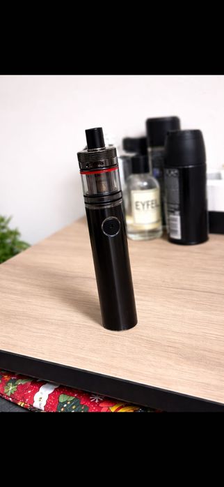 Vape cu mtl aproape nou folosit o singură dată până sa terminat lichid