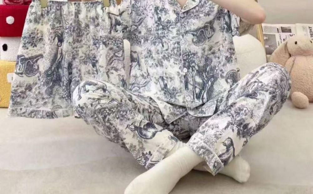 Домашняя одежда пижама