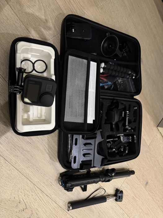 Go Pro Max 360 с набором крепежей и палок