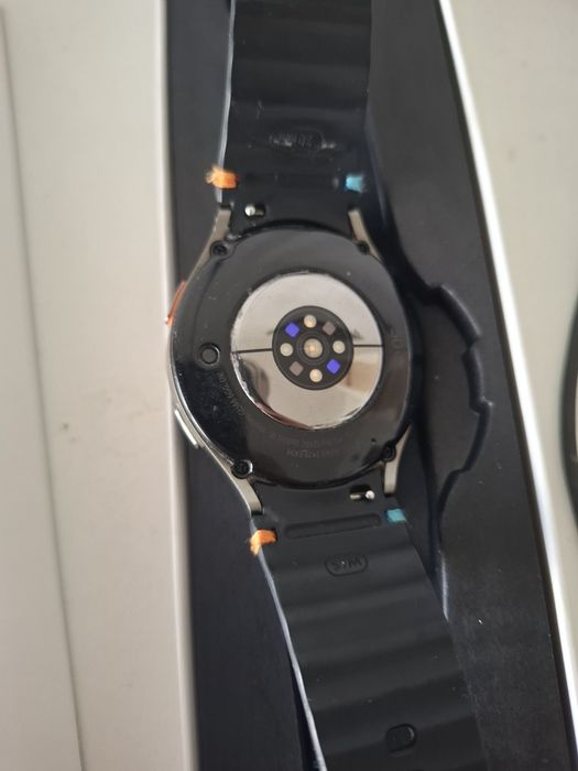 Часовник Galaxy Watch 7 като нов, отлично състояние