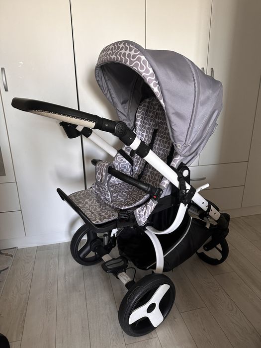 Продам детскую коляску