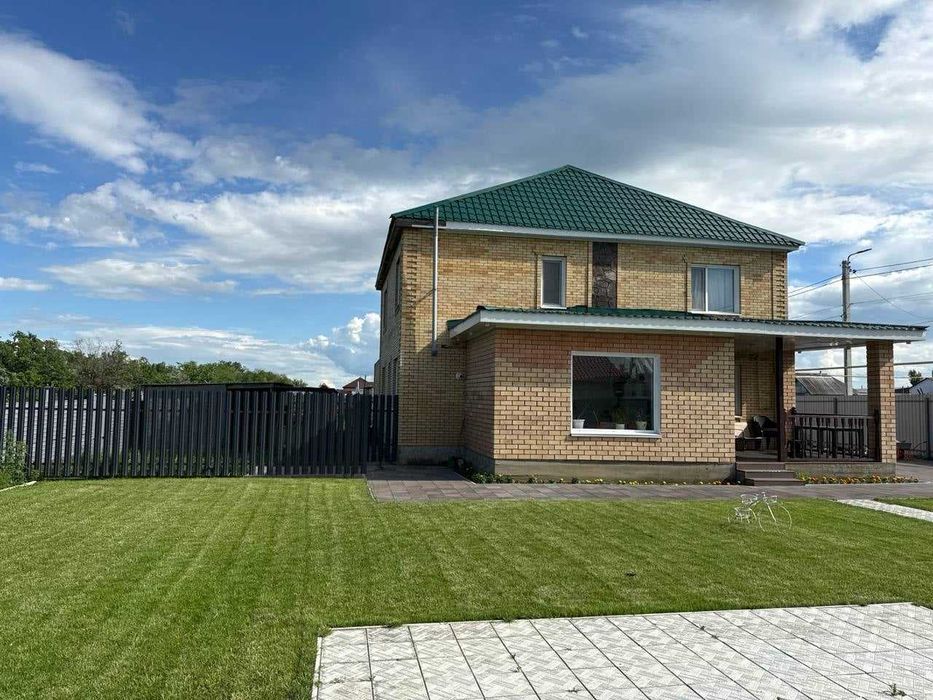 В продаже шикарный дом в п. Дружба