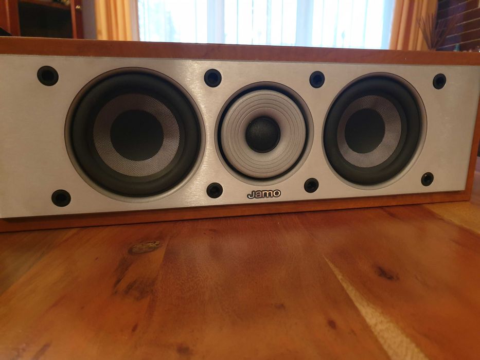 JAMO тонколоона централен канал домашно кино