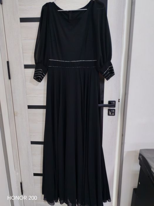 Концертные, вечерние платья