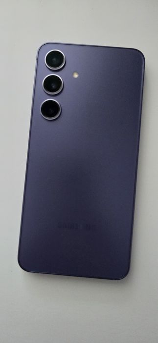 Samsung Galaxy S24 cu garantie, culoare mov