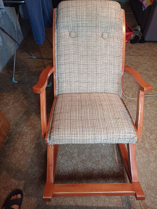 Продам кресло за