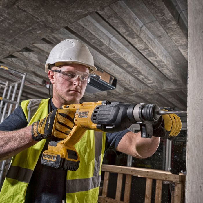 DeWALT Безчетков Перфоратор DCH133P2 18V XR Brushless - 2.6j