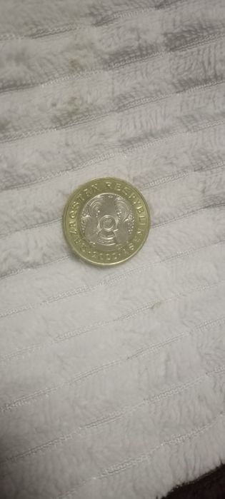 Продам манету калекционую