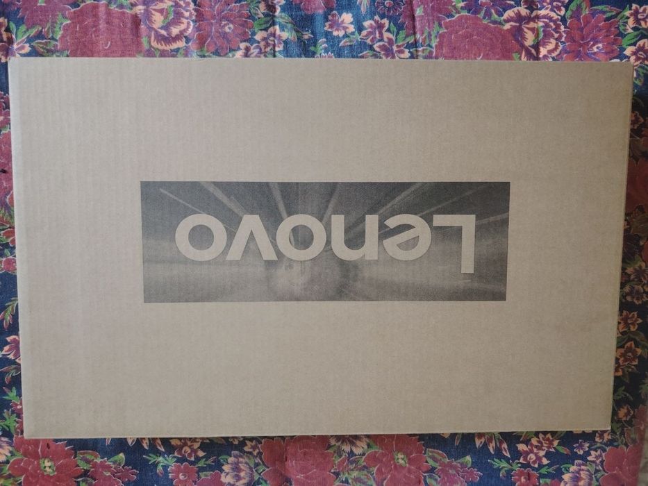 Lenovo v 15 g3
IAP 82TT0032RU
i5-1235U 
8drop 512 GB