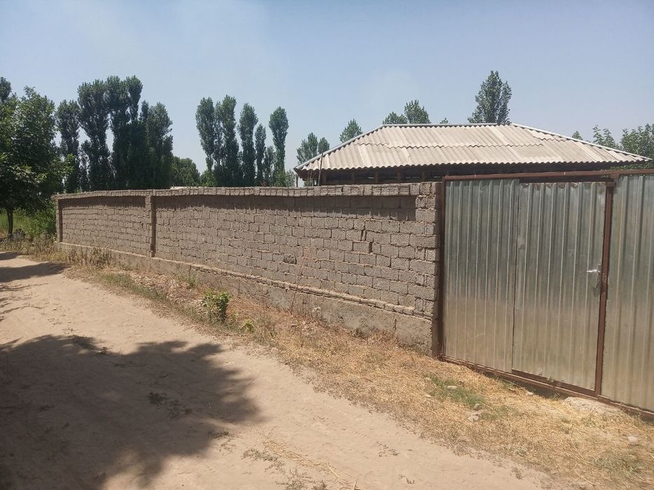 Продаётся земельный участок в Янгиюле