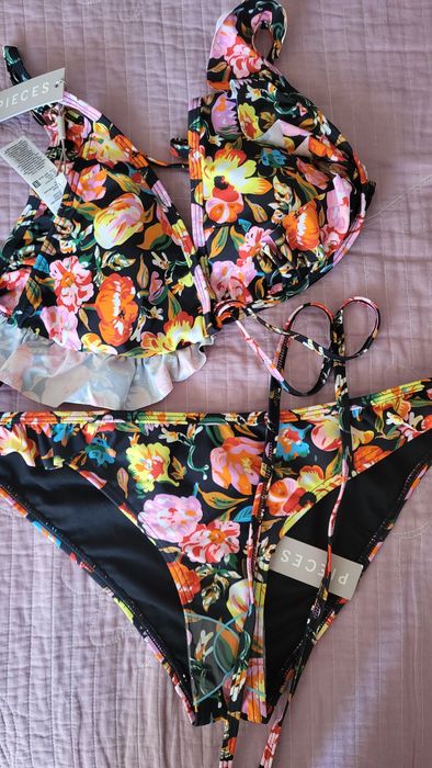 Costum de baie 2 piese Pisces