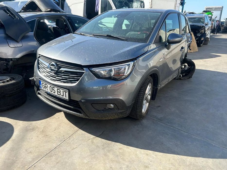Fata completa (capota,bara,trager,grila,aripi,faruri) opel crossland x