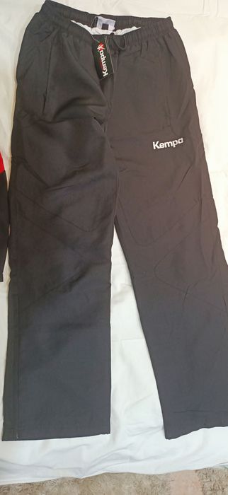 Костюм спортивный