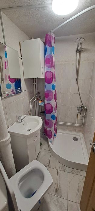 GARSONIERĂ DE VÂNZARE