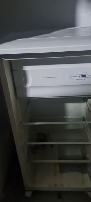 Отдам холодильник