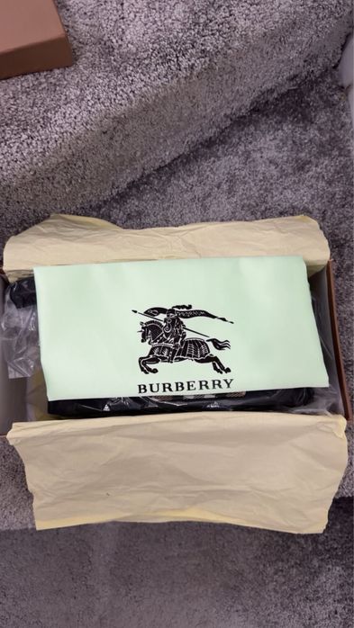 pauci burberry 40