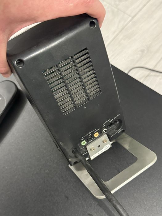 Sistem logitech z5500 5.1 cu hub defect!!