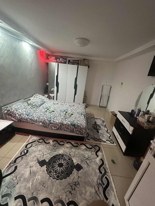 Aparament de vanzare cu 3 camere