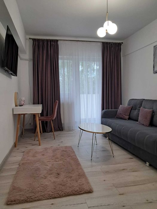 Ofer spre inchiriere APARTAMENT 3 CAMERE